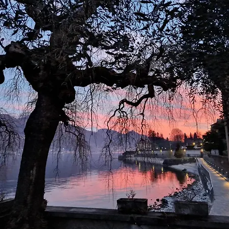 Vica - By Myhomeincomo Villa