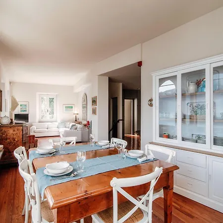 Vica - By Myhomeincomo * Musso