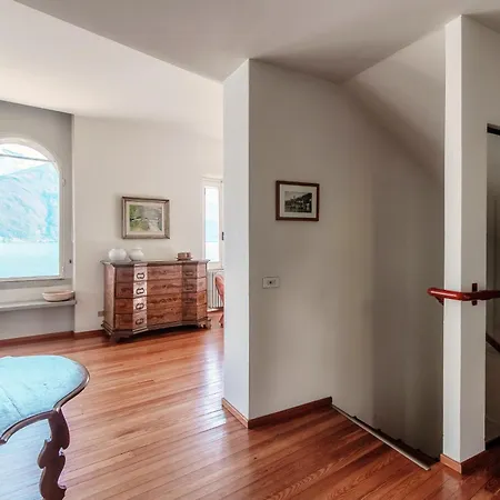 Villa Vica - By Myhomeincomo Musso