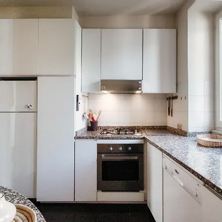 Villa Vica - By Myhomeincomo Musso