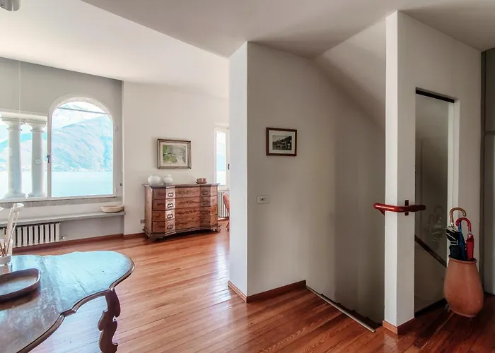 וילה Vica - By Myhomeincomo Musso