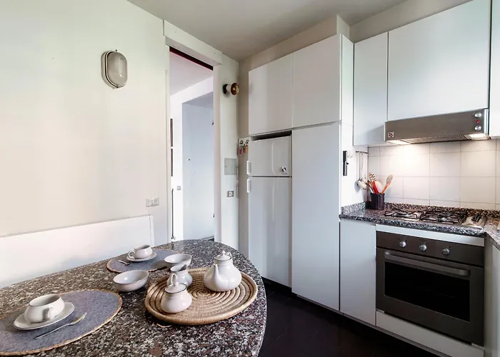 Vica - By Myhomeincomo *