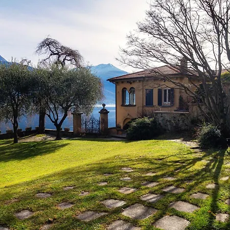 Villa Vica - By Myhomeincomo Musso