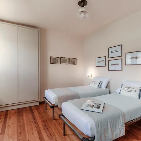 Villa Vica - By Myhomeincomo *