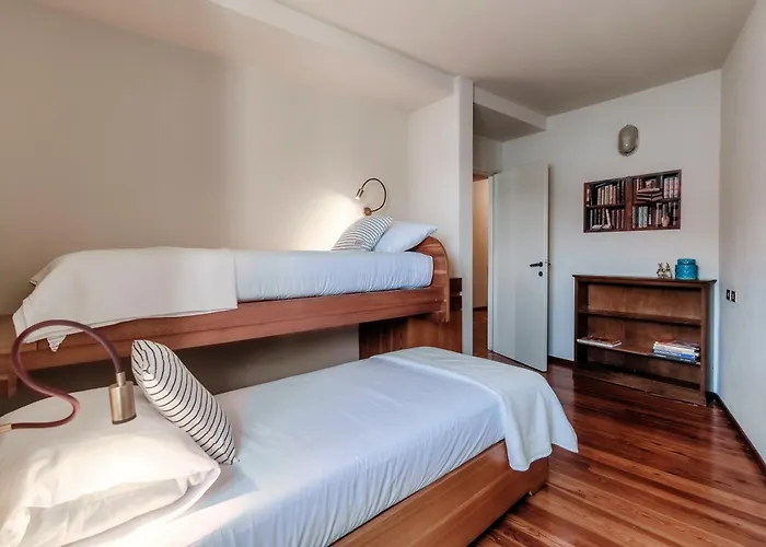 Vica - By Myhomeincomo Вилла Муссо